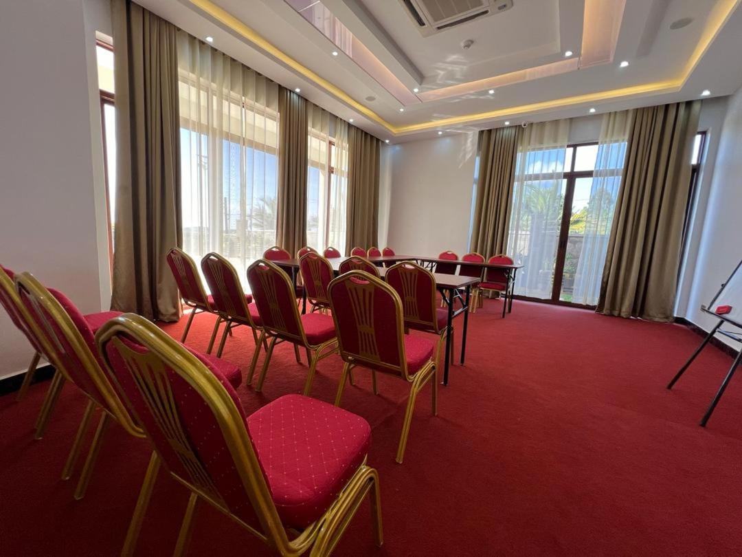 Precious Villas Lubowa Экстерьер фото