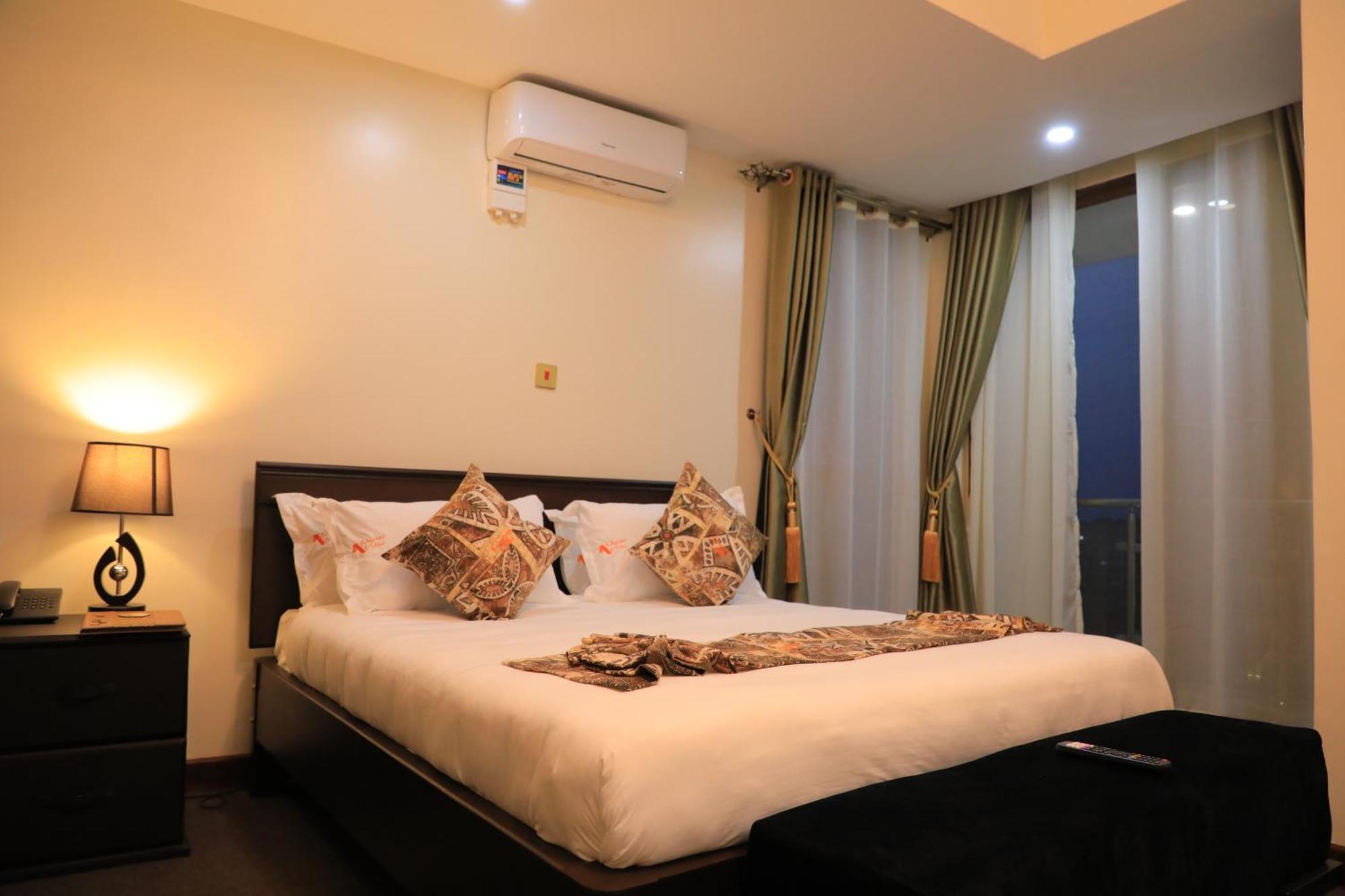 Precious Villas Lubowa Экстерьер фото