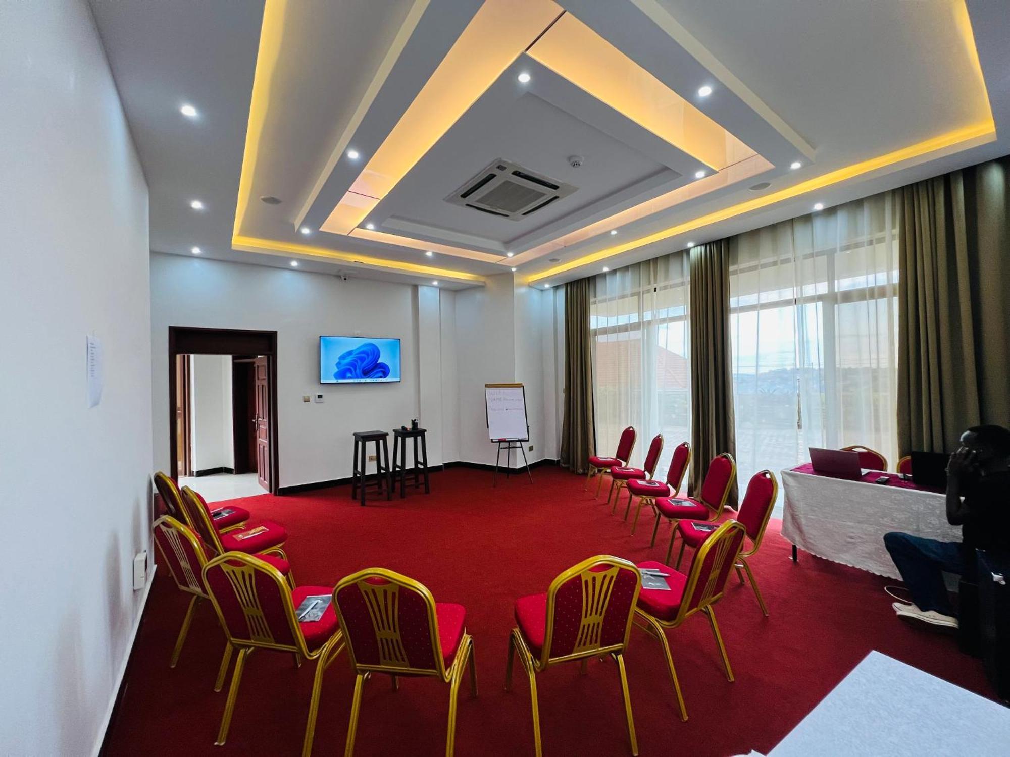 Precious Villas Lubowa Экстерьер фото