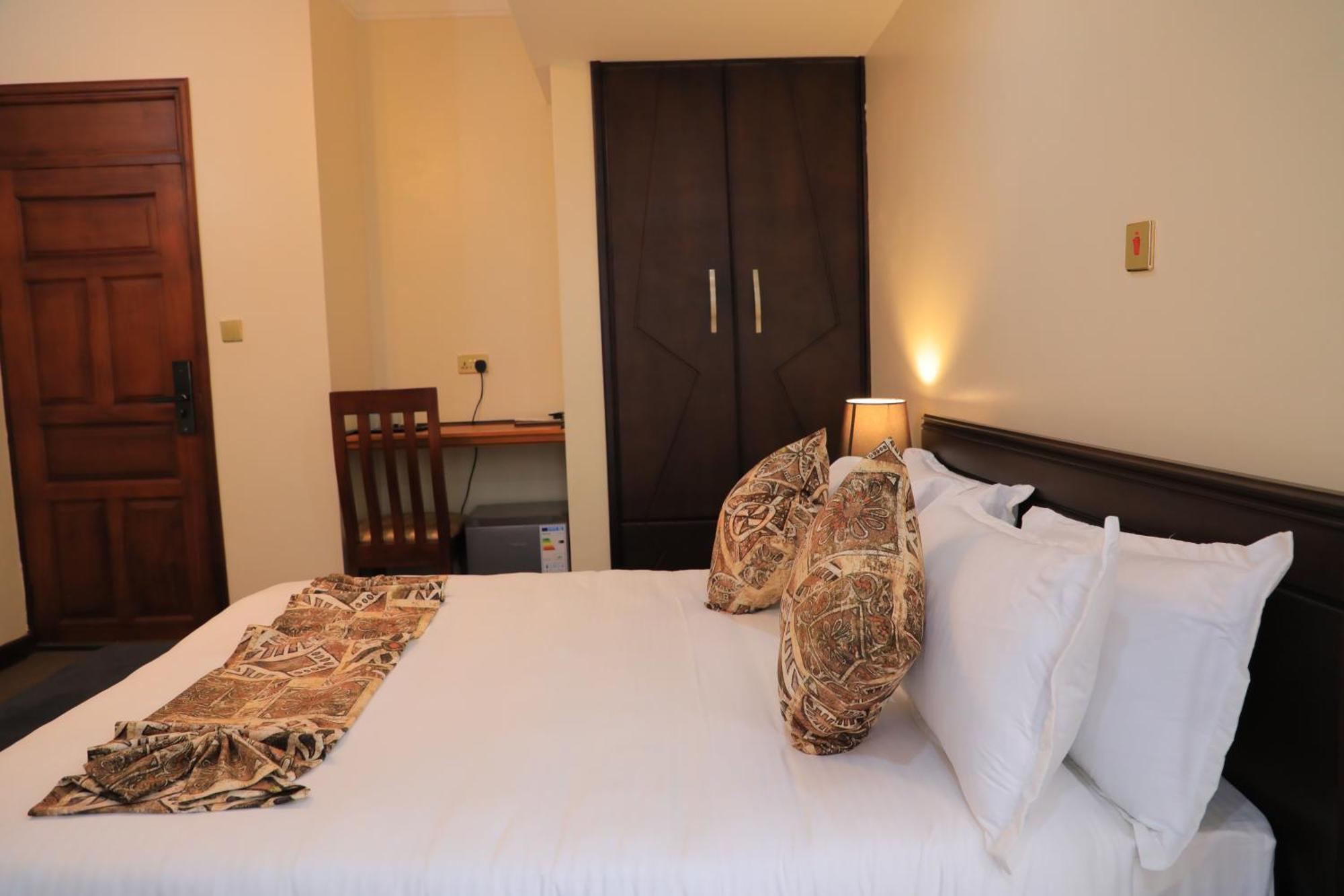 Precious Villas Lubowa Экстерьер фото