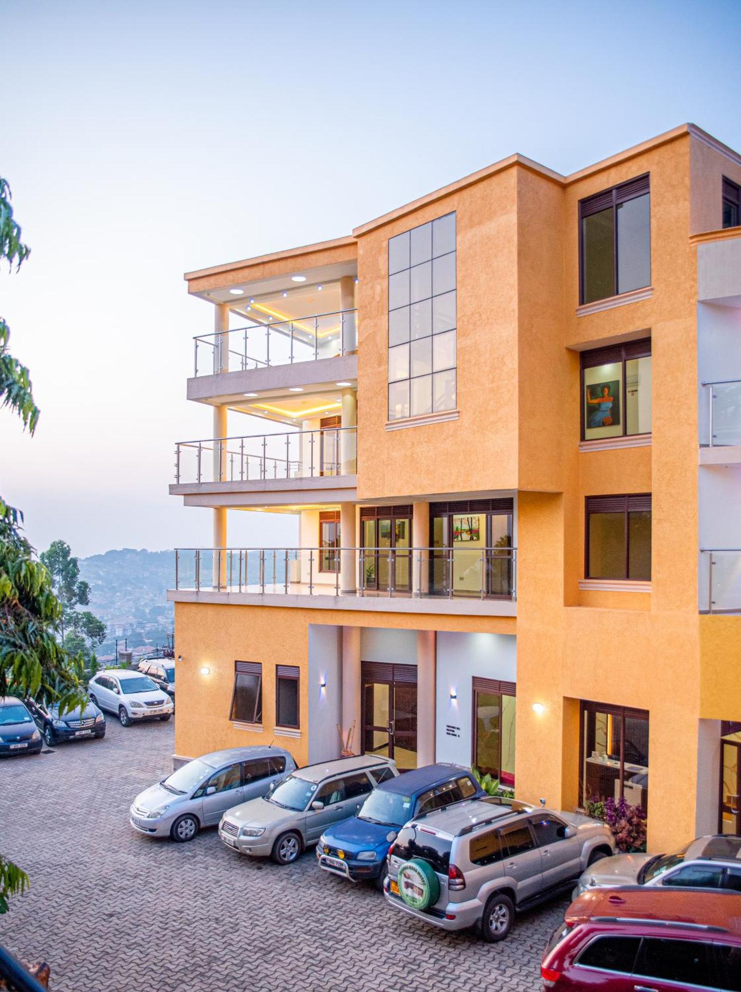Precious Villas Lubowa Экстерьер фото