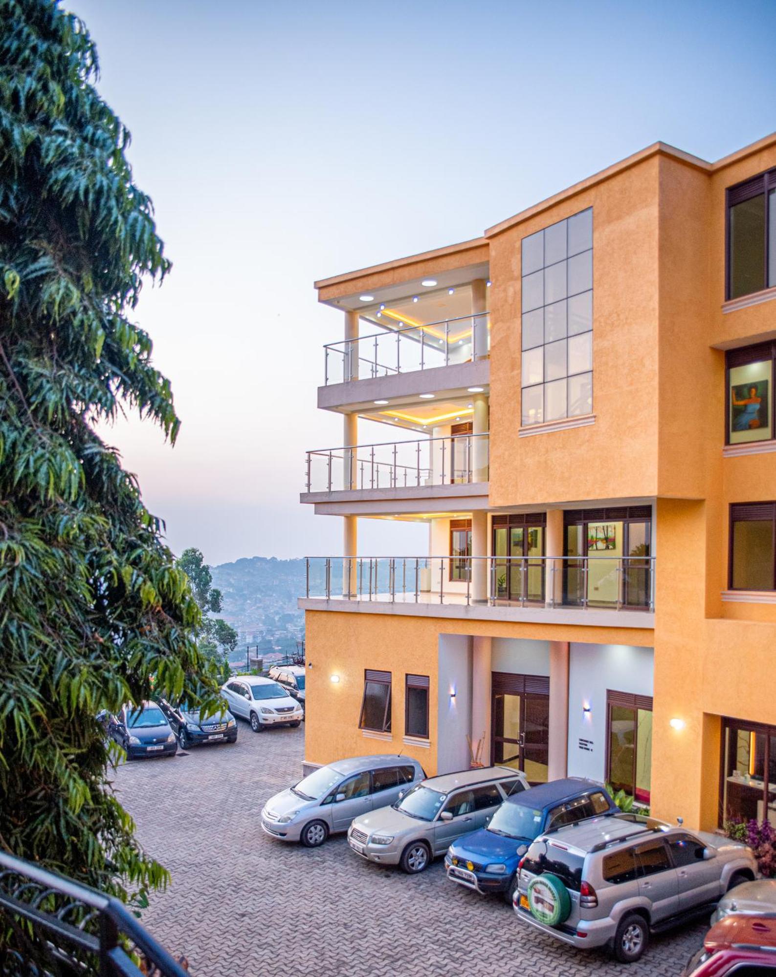 Precious Villas Lubowa Экстерьер фото